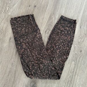 Lululemon Aligns 25”